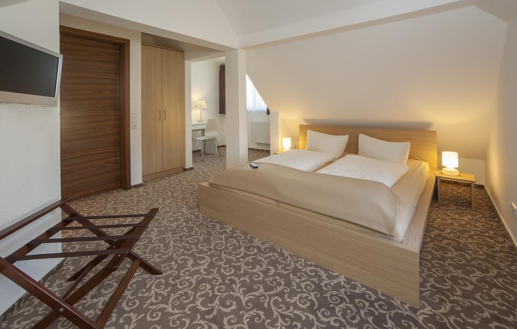 Pension Lok-Inn Walluf Dış mekan fotoğraf