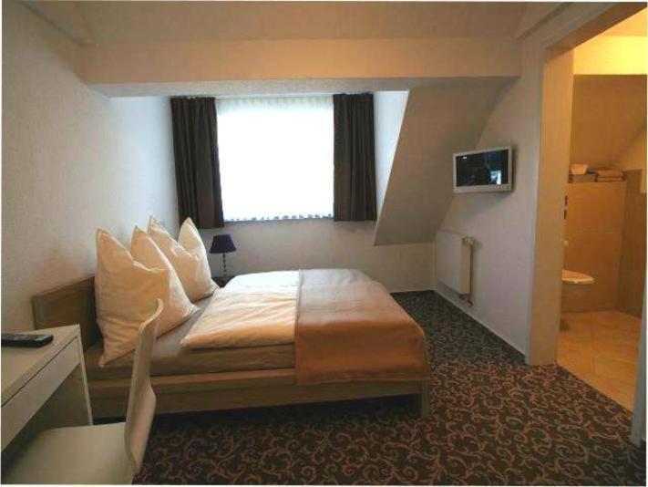 Pension Lok-Inn Walluf Oda fotoğraf