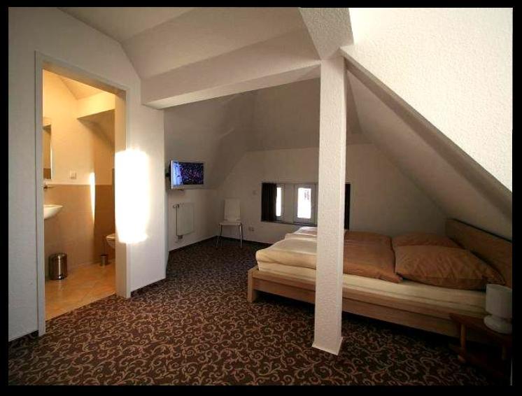 Pension Lok-Inn Walluf Oda fotoğraf